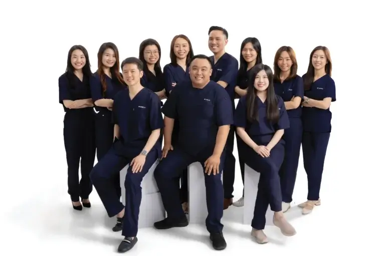 Homepage,our dentist group pic1